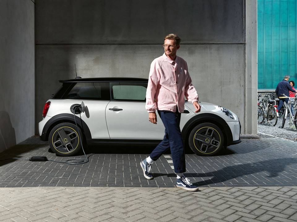 2026 Elektrikli Mini Cooper SE