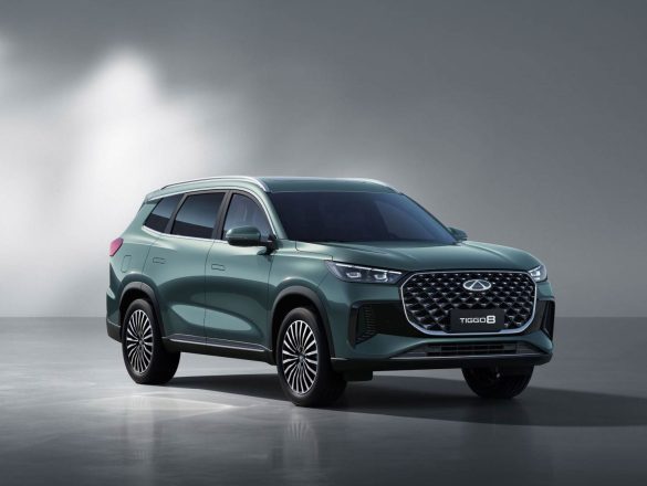 Chery Tiggo 8 Pro mu Nissan Qashqai mi