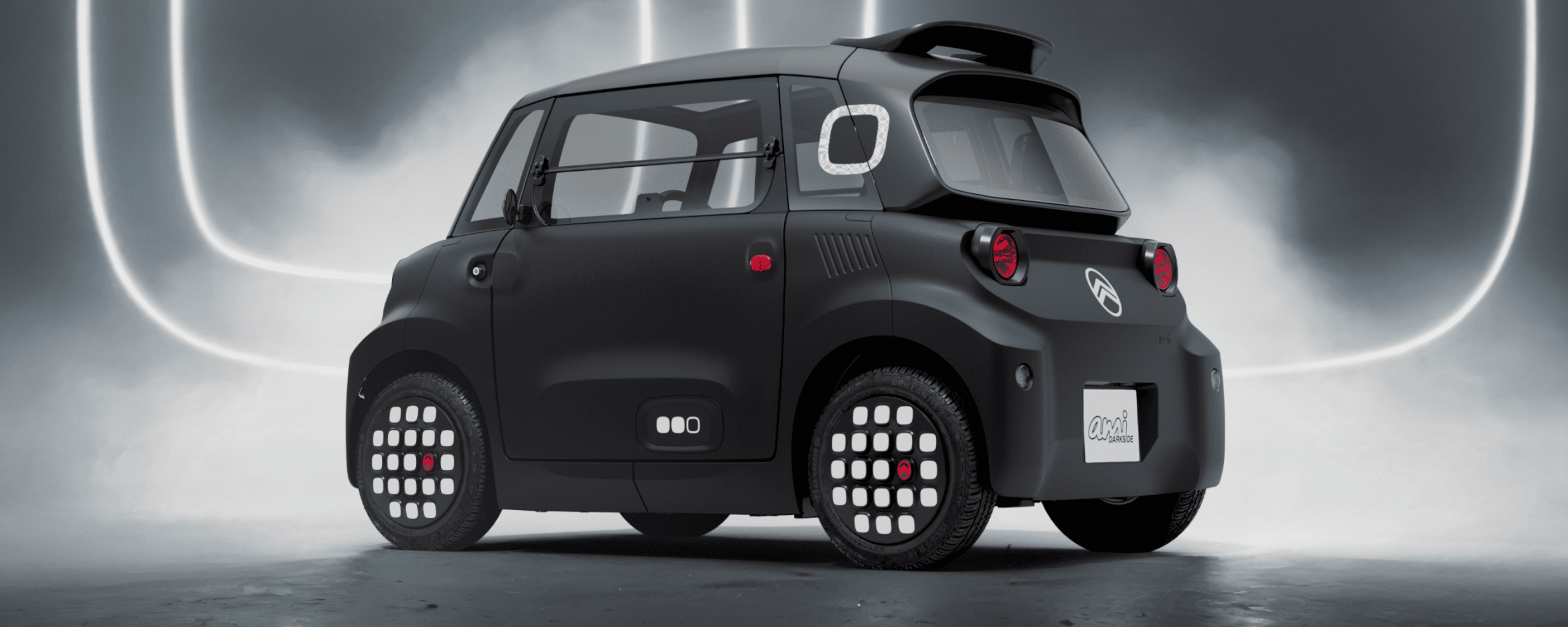 Motolux Wow 01 vs Citroen Ami