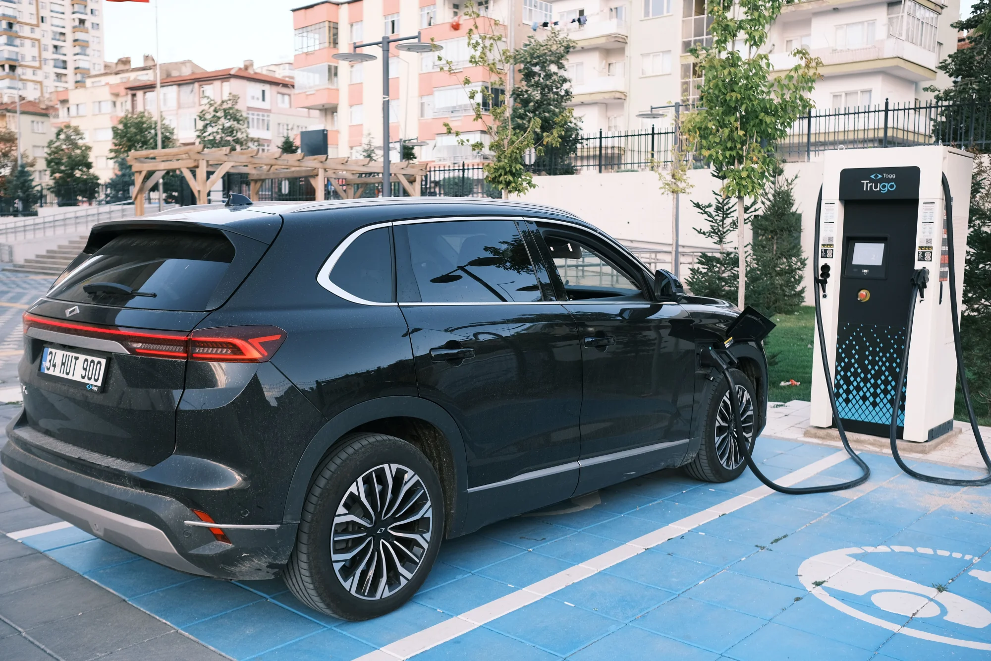 Elektrikli Araçların Fiyatlarını Etkileyen Faktörler
