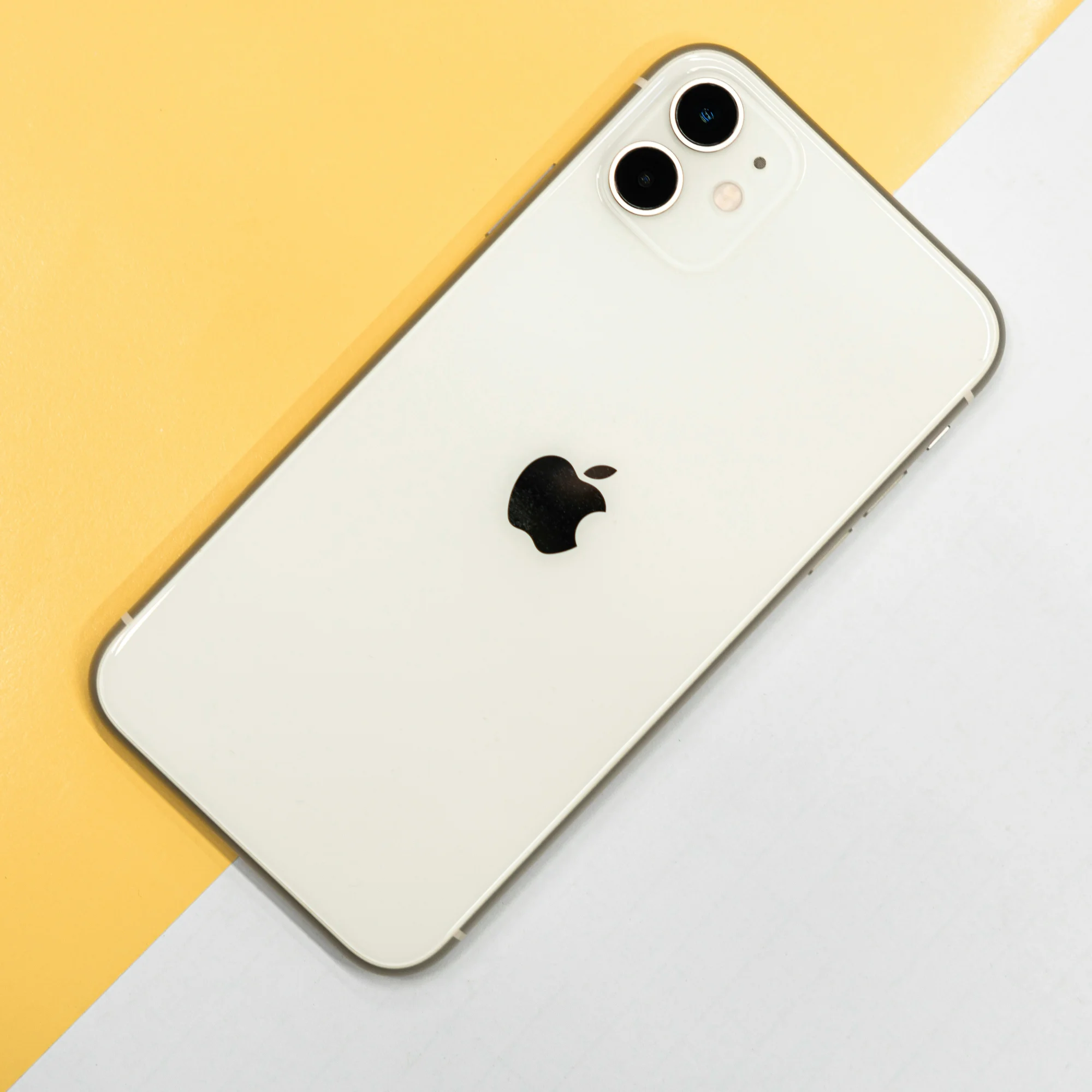 iPhone Fiyatlarının Düşmesinde Etkili Faktörler