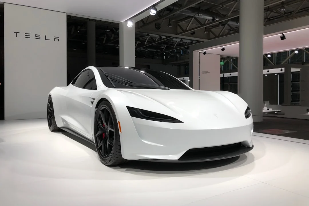 Tesla Fiyatları Neden Dalgalı?