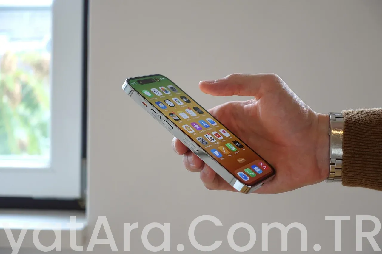 iPhone Fiyatları 2026’da Düşer mi? Gelecek Fiyat Analizi