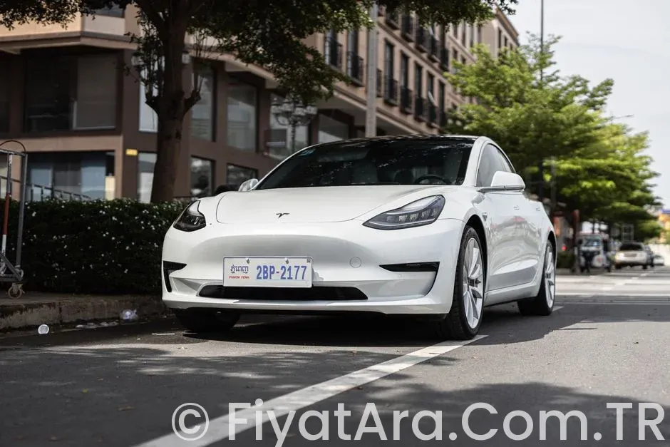 Tesla vs BYD: Türkiye Fiyat Avantajı Kimde?