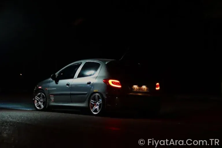 Yeni Peugeot 308 vs. Rakipleri: 2026 Fiyat ve Donanım Karşılaştırması