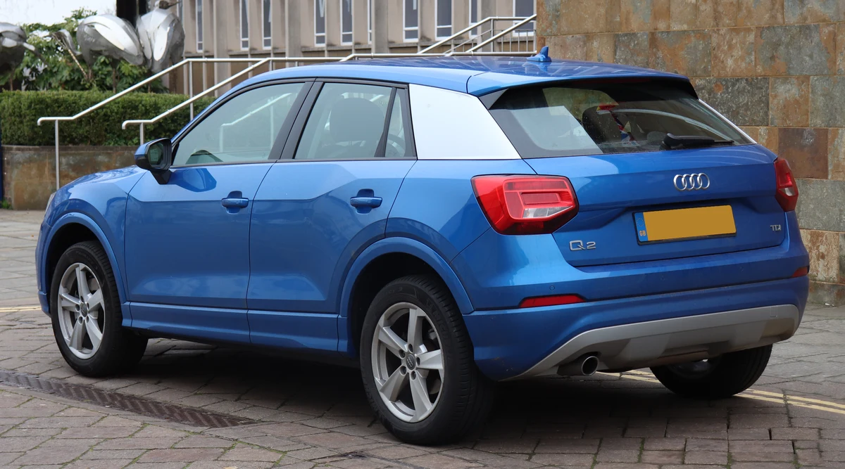 Audi Q2 Arka Tasarım ve Detay Çizgileri