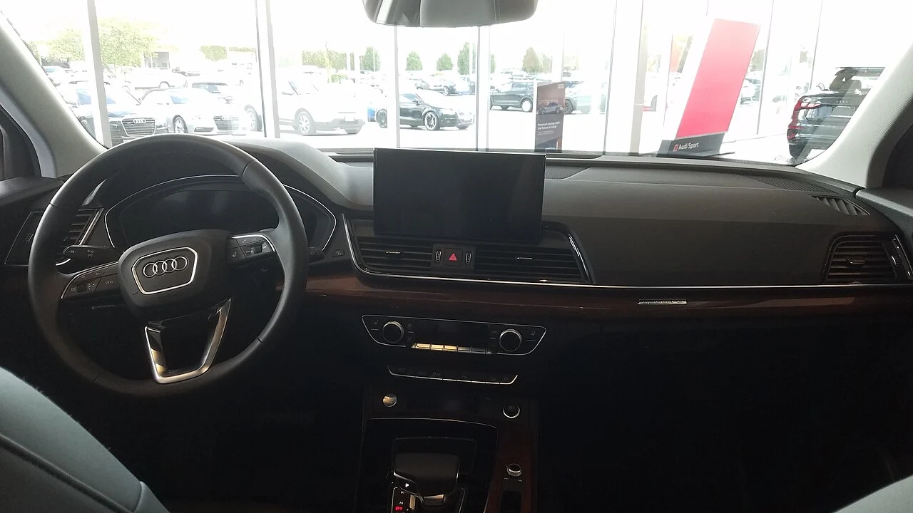 Yeni Audi Q5 İç Mekan ve Kokpit Teknolojisi