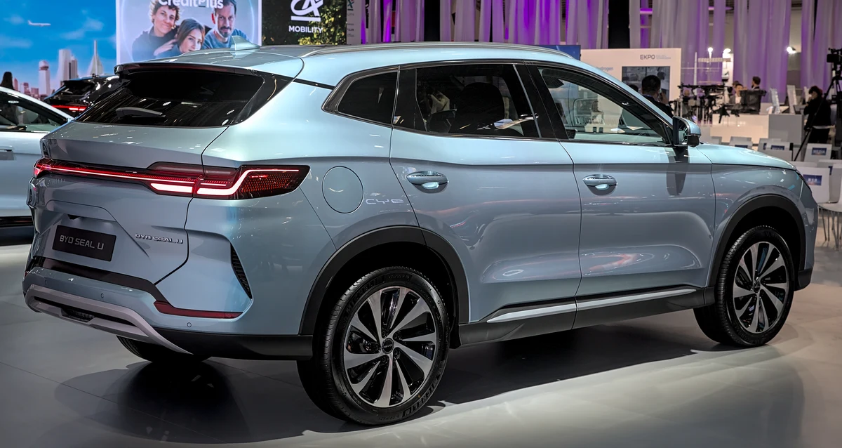 BYD SEAL U DM-i Arka Tasarım ve Detay Çizgileri