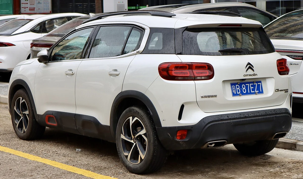 Citroën C5 Aircross Arka Tasarım ve Detay Çizgileri