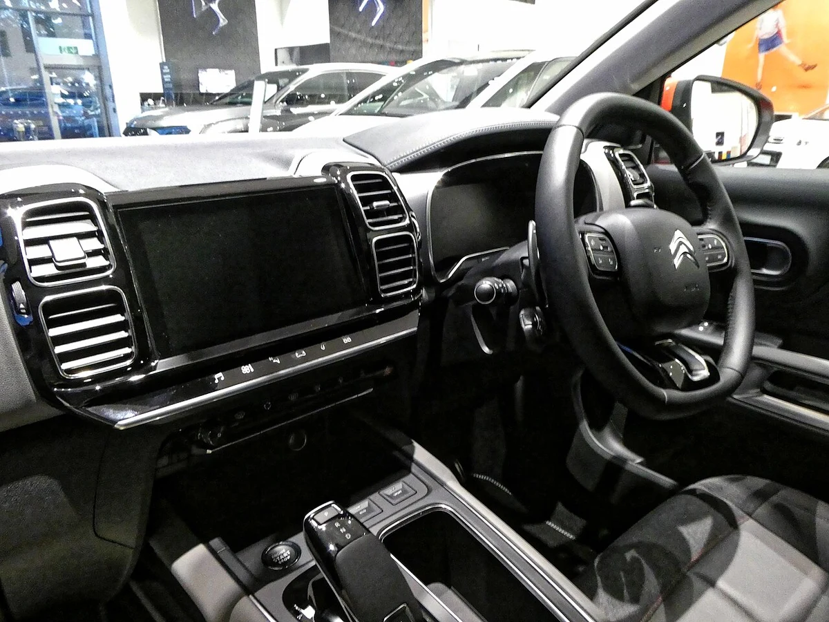 Citroën C5 Aircross İç Mekan ve Kokpit Mimarisi