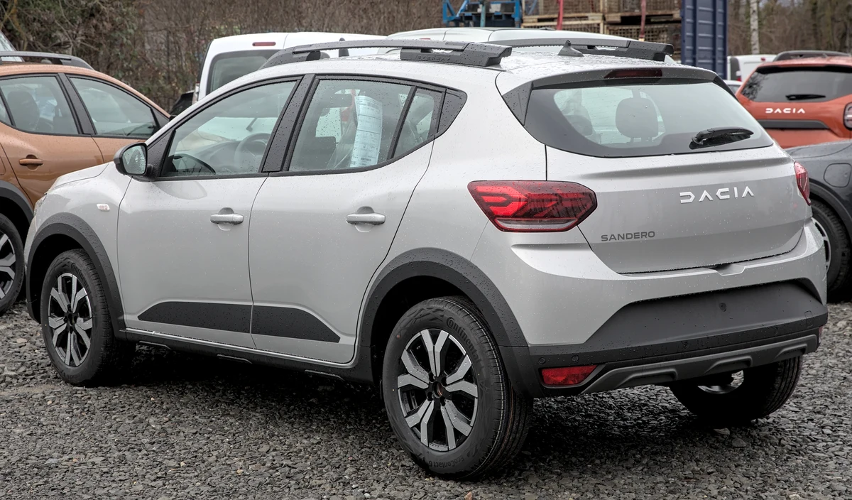 Dacia Sandero Stepway Dış Tasarım ve Profil