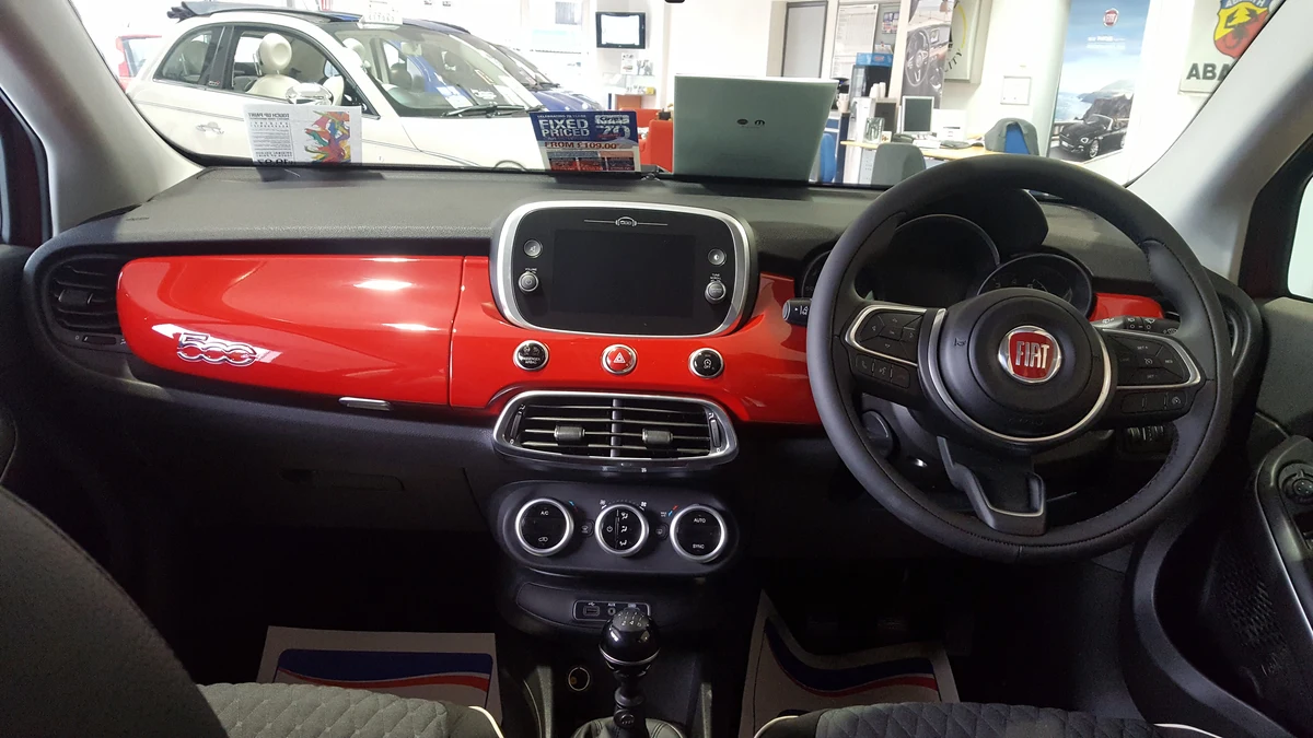 Fiat 600 İç Mekan ve Kokpit Mimarisi