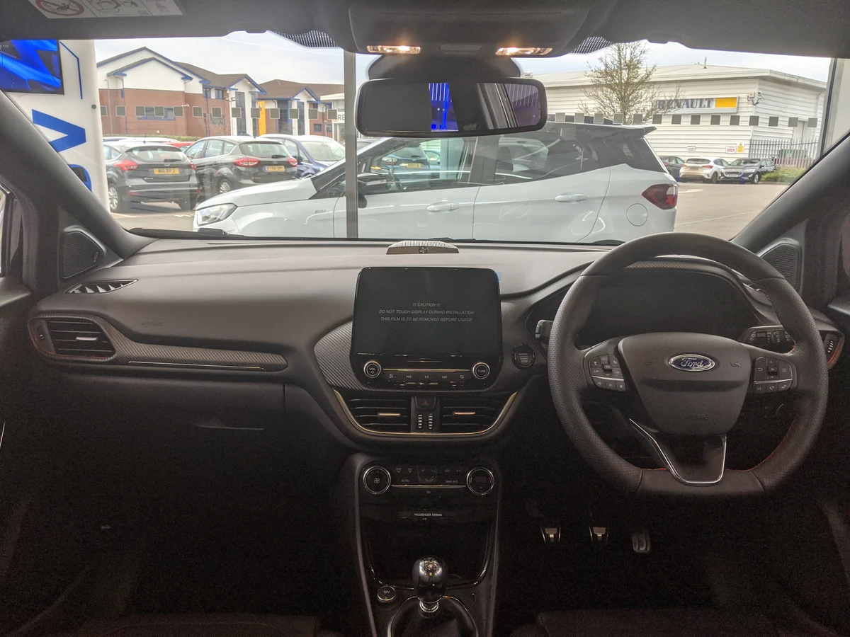 Ford Puma İç Mekan ve Kokpit Tasarımı