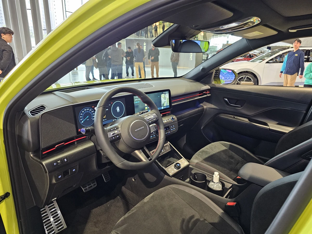 Hyundai Kona İç Mekan ve Kokpit Tasarımı