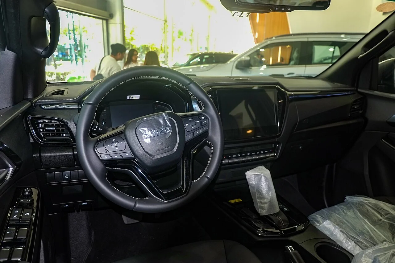 Yeni Isuzu D-Max Kokpit ve İç Mekan Konforu