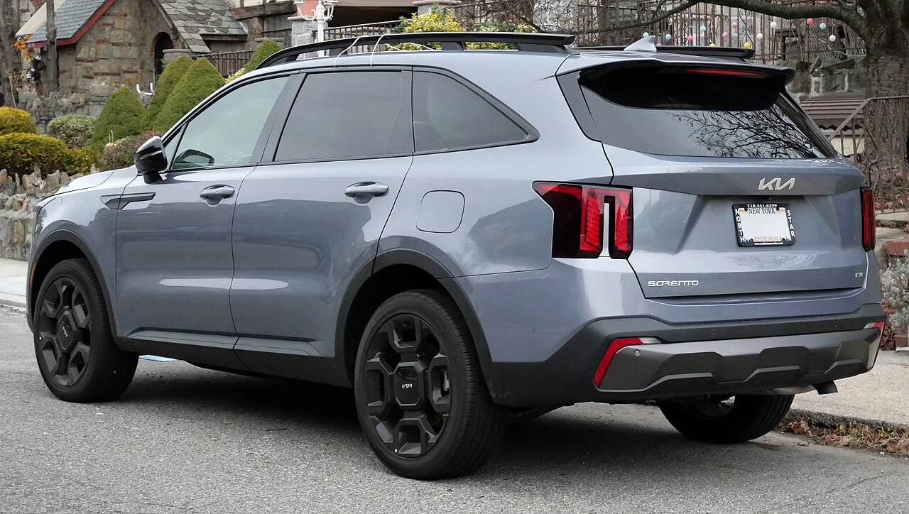 Yeni Kia Sorento Arka Tasarım ve Bagaj Detayı