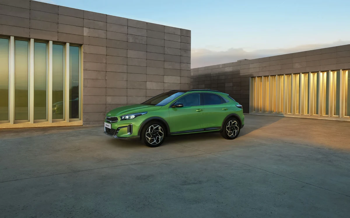 Kia XCeed Çift Egzoz ve Arka Difüzör