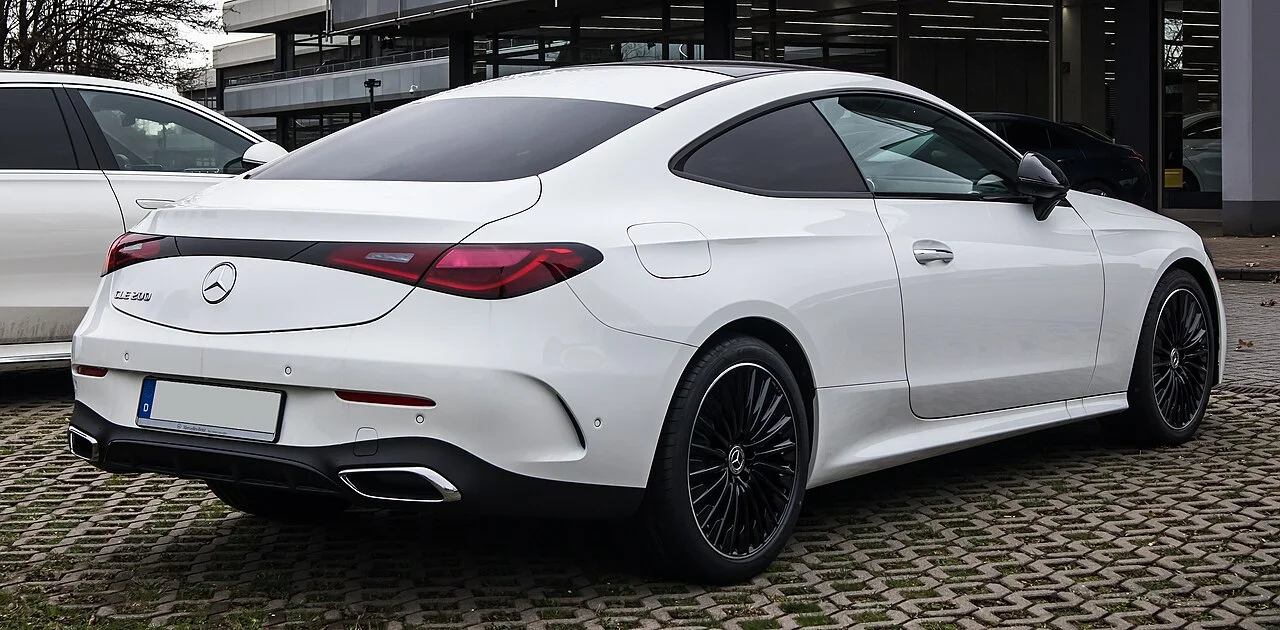 Yeni Mercedes-Benz CLE Coupé Arka Tasarım ve Egzoz Detayları