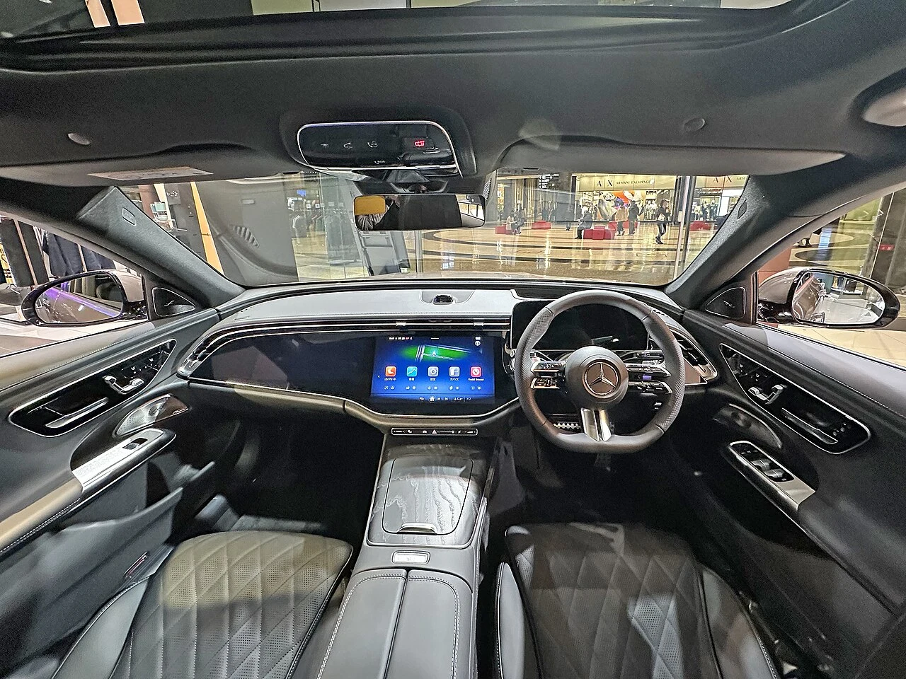 Yeni Mercedes-Benz E-Serisi İç Mekan ve Kokpit Teknolojisi