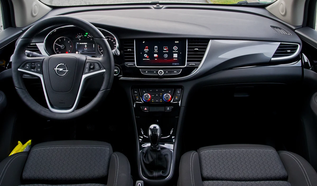 Opel Mokka İç Mekan ve Kokpit Tasarımı