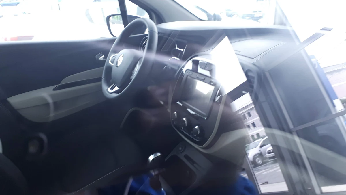 Renault Captur İç Mekan ve Kokpit Tasarımı