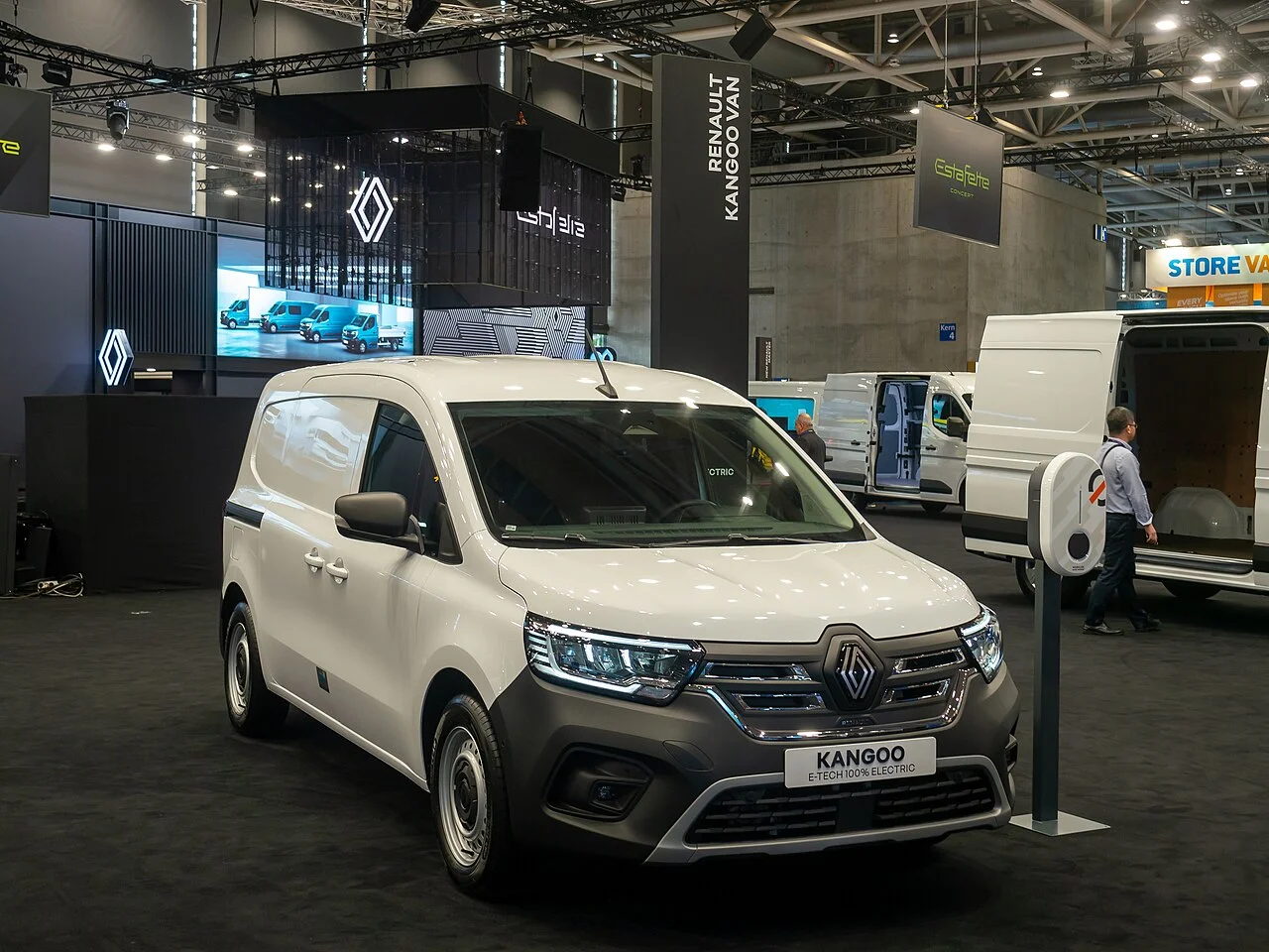 Yeni Renault Kangoo Kokpit ve İç Mekan Konforu