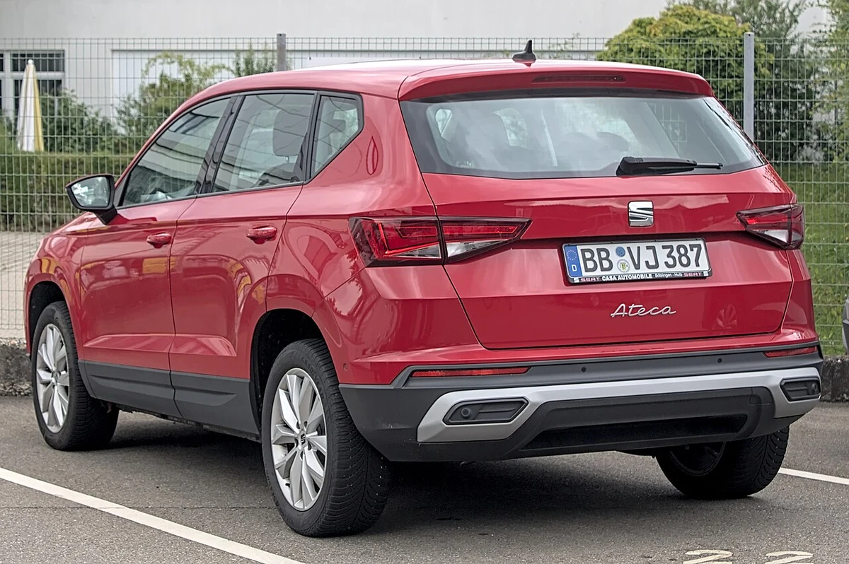 SEAT Ateca Arka Tasarım ve Detay Çizgileri