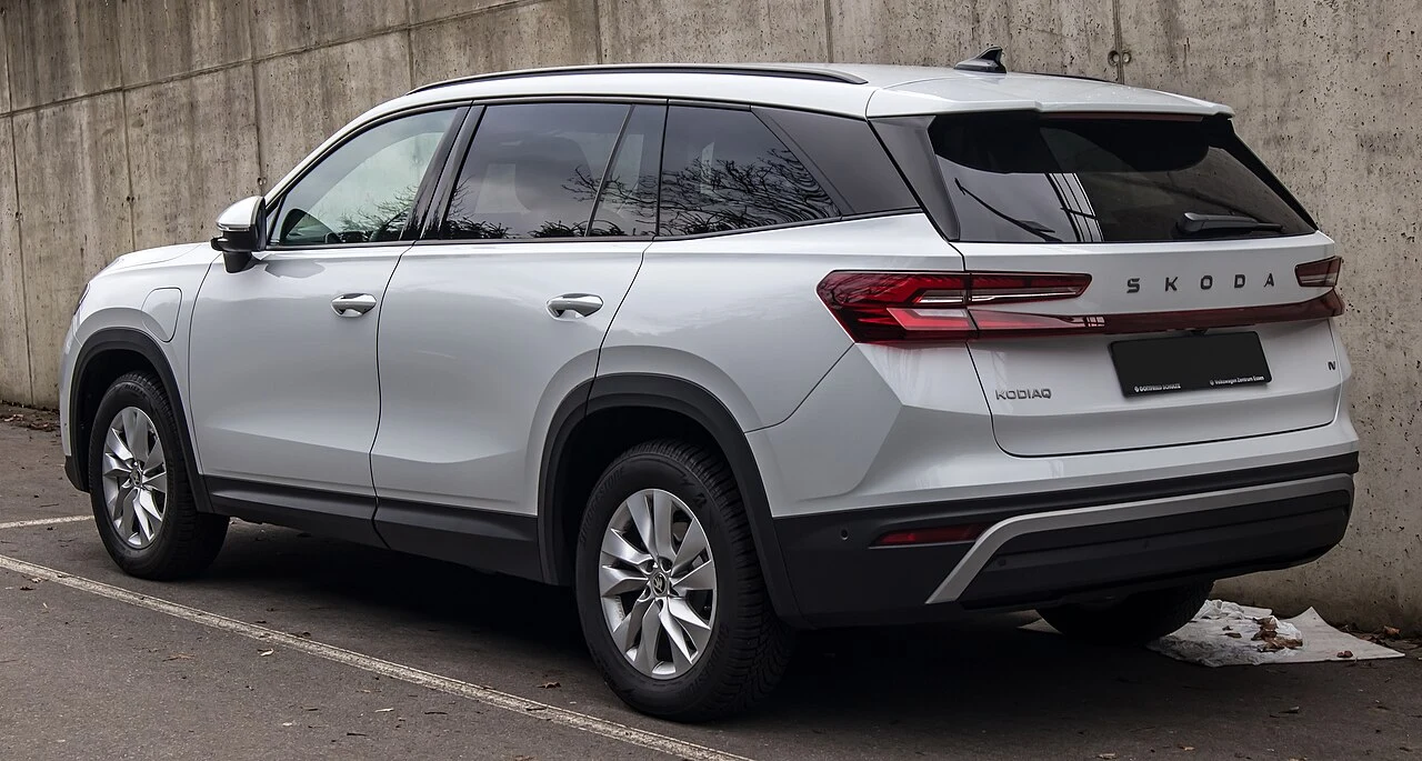 Yeni Škoda Kodiaq Arka Tasarım ve Bagaj Detayı