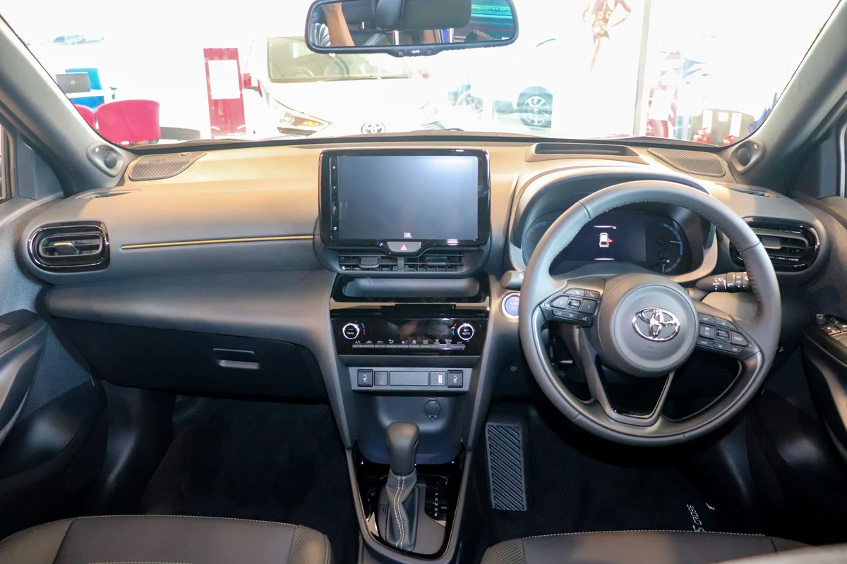Toyota Yaris Cross İç Mekan ve Kokpit Tasarımı