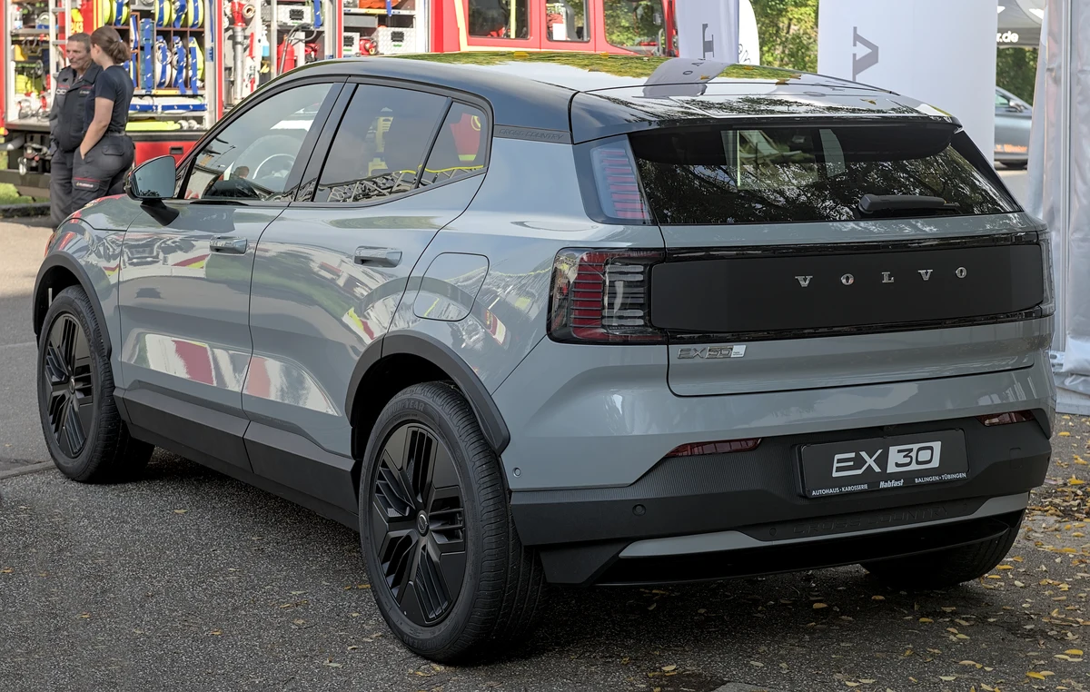 Volvo EX30 Arka Tasarım ve Bagaj Hacmi